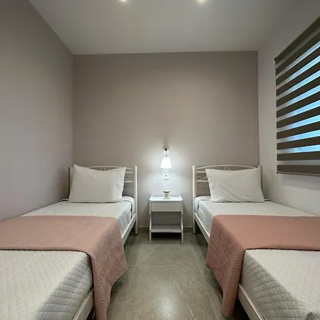 House Garli * Psakoudia