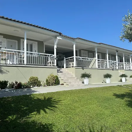 House Garli * Psakoudia