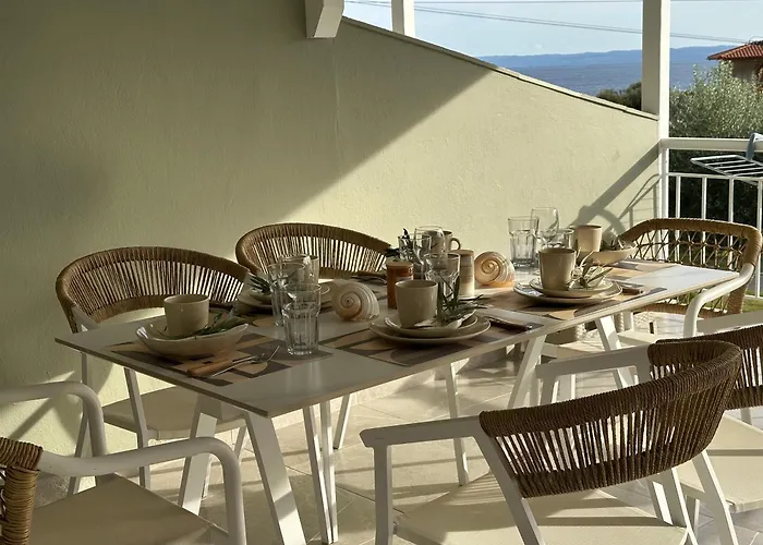 House Garli Psakoudia