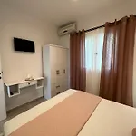 House Garli Апартаменты