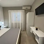 House Garli Псакудия