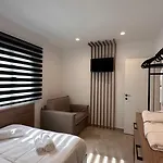 House Garli Псакудия