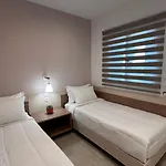 Апартаменты House Garli