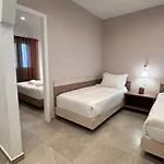 House Garli Апартаменты Псакудия