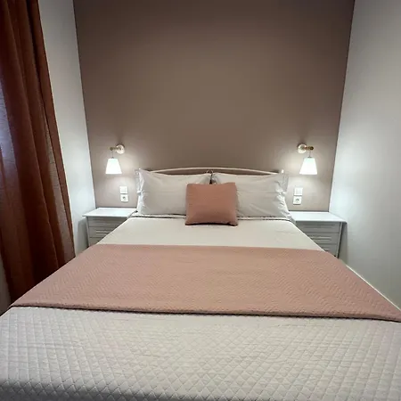 Apartament House Garli