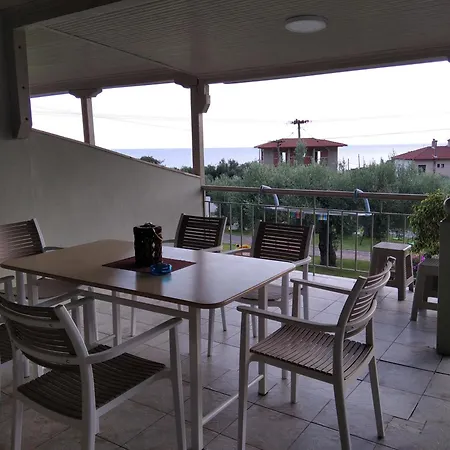 House Garli * Pszakúdia