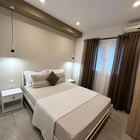 House Garli * Psakoudia