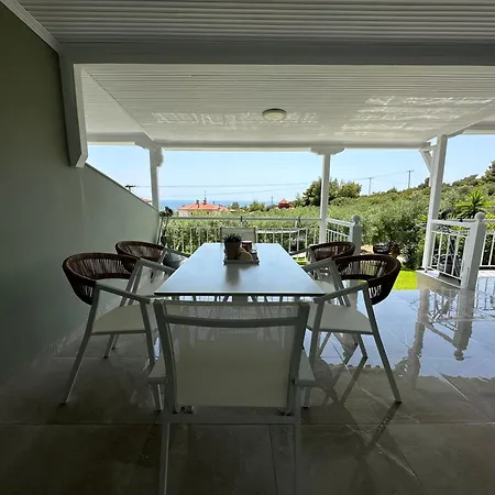 House Garli Psakoudia