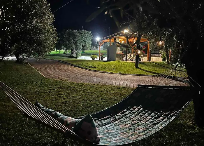 House Garli Апартаменты