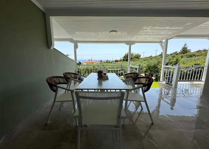 House Garli Псакудия