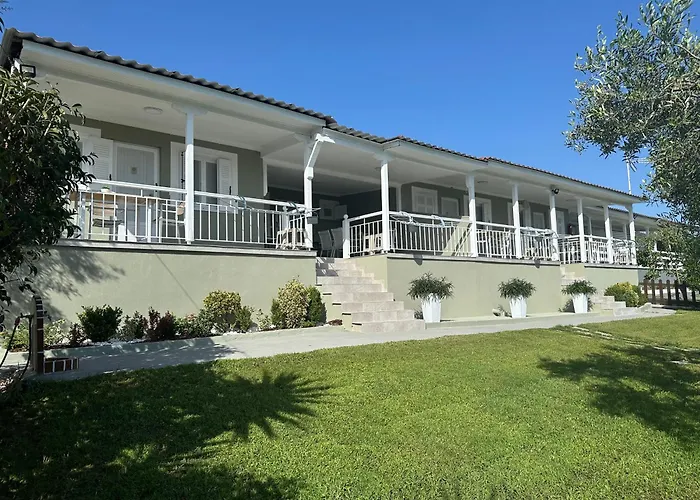 House Garli * Psakoudia
