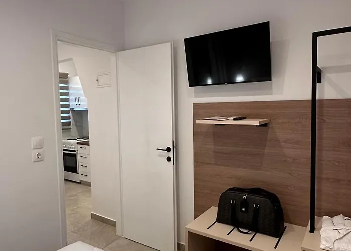 House Garli * Psakoudia