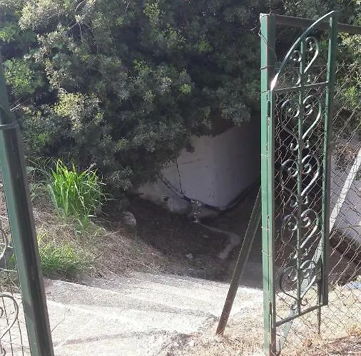 House Garli Апартаменты