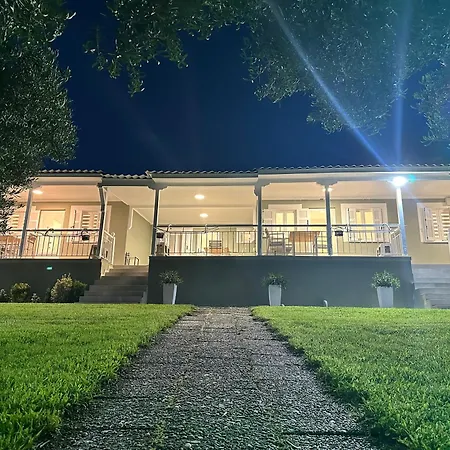 House Garli プサコウディア