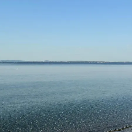 House Garli アパート *