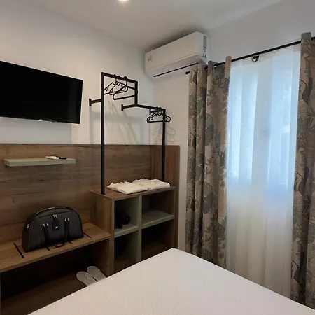 House Garli Premium Hospitality Διαμέρισμα Ψακούδια
